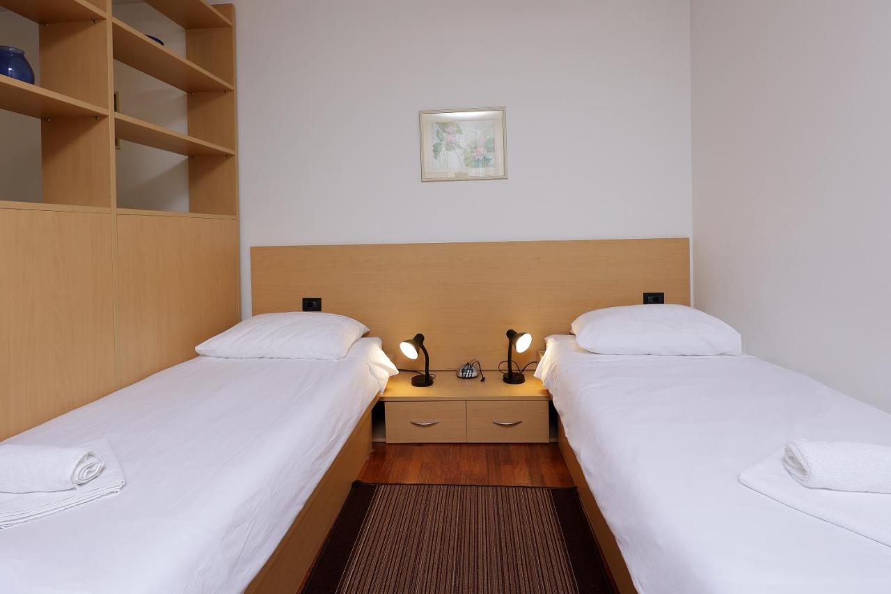 Rijeka Budget Rooms Esterno foto