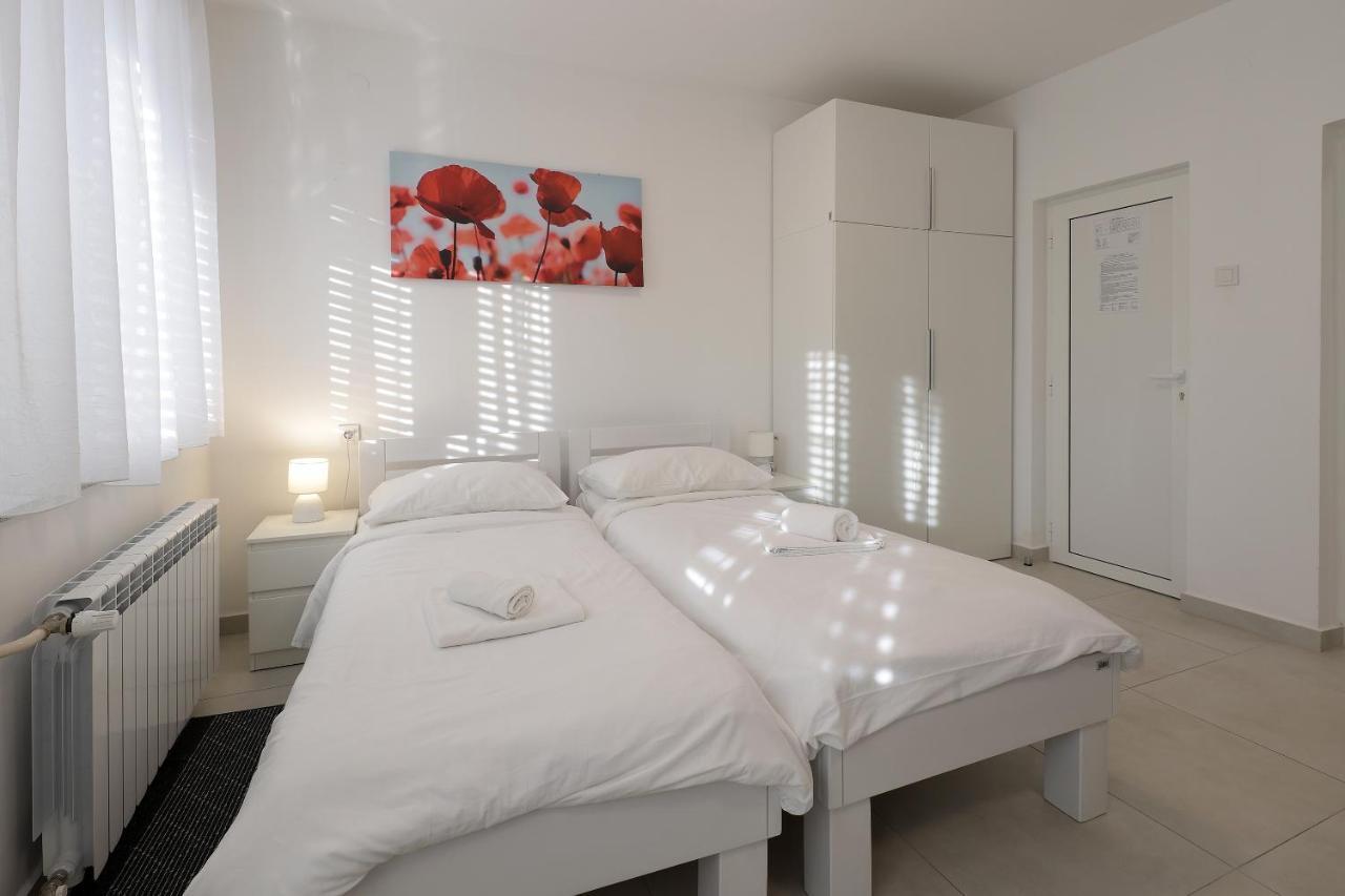 Rijeka Budget Rooms Esterno foto