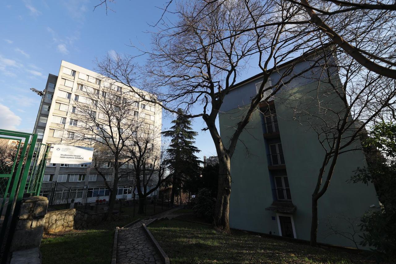 Rijeka Budget Rooms Esterno foto