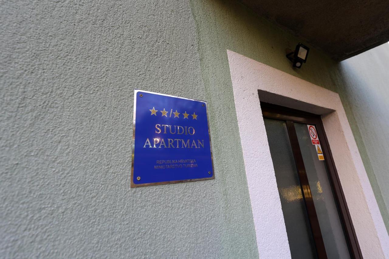 Rijeka Budget Rooms Esterno foto